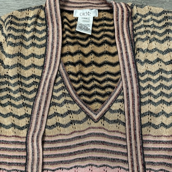 Cache Top - Picture 3 of 5